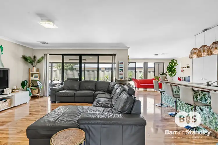 Fifth view of Homely house listing, 1 Flowerdale Court, Millbridge WA 6232