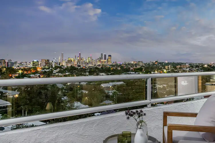 9/70 Swann Road, Taringa QLD 4068
