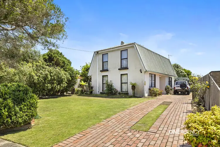 32 Martin Street