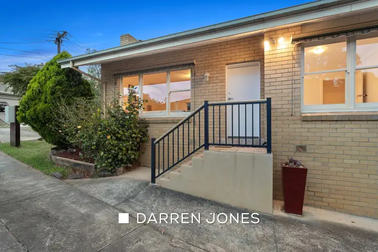 Second view of Homely house listing, 5 Shaylor Court, Greensborough VIC 3088