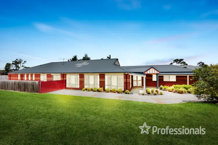 Main view of Homely house listing, 32 Stirling Avenue, Cranbourne North VIC 3977