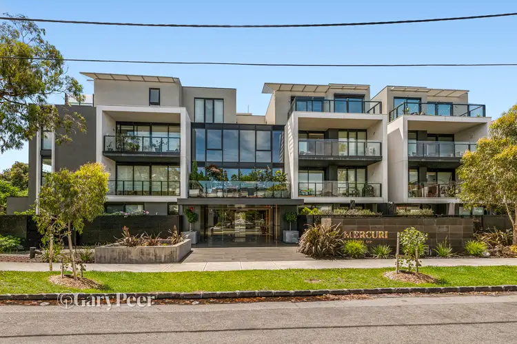8 Elliott Avenue
