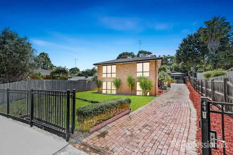 41 Fernlea Crescent
