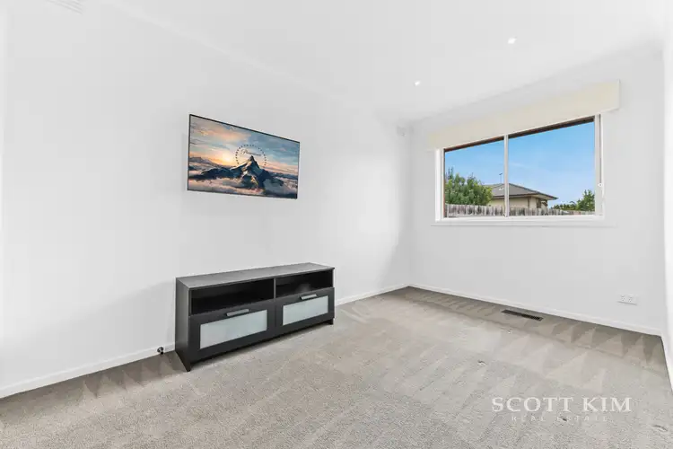Sixth view of Homely unit listing, 4/1 Adrienne Crescent, Mount Waverley VIC 3149