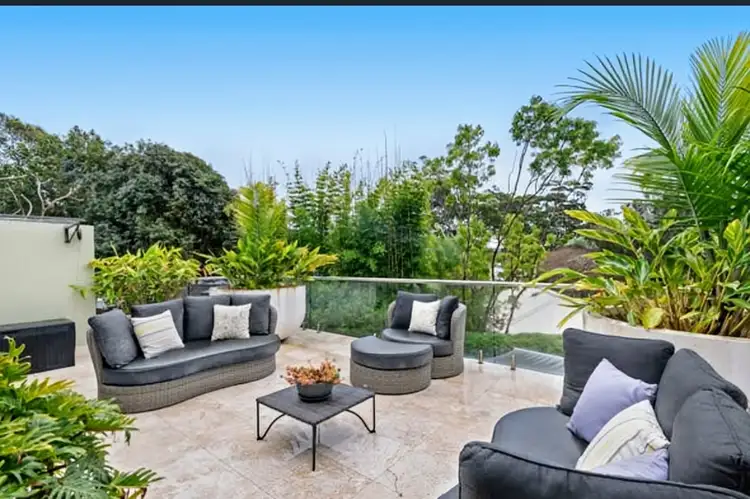 8/1 Warri Crescent, Macmasters Beach NSW 2251