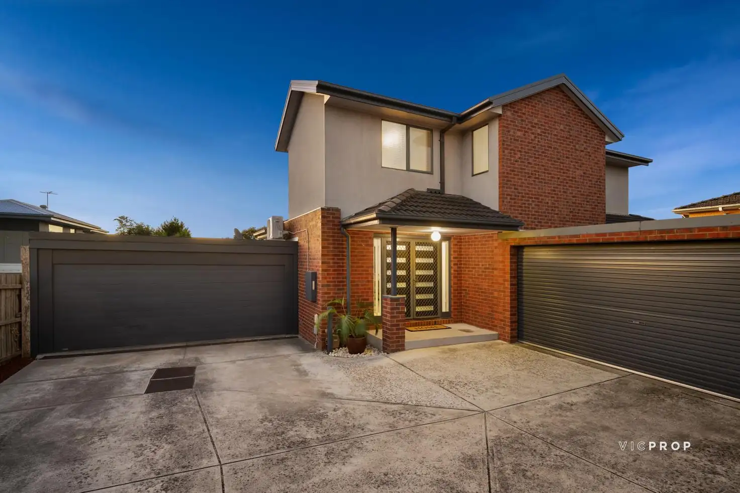 Main view of Homely unit listing, 2/12 Mountain Gate Drive, Ferntree Gully VIC 3156
