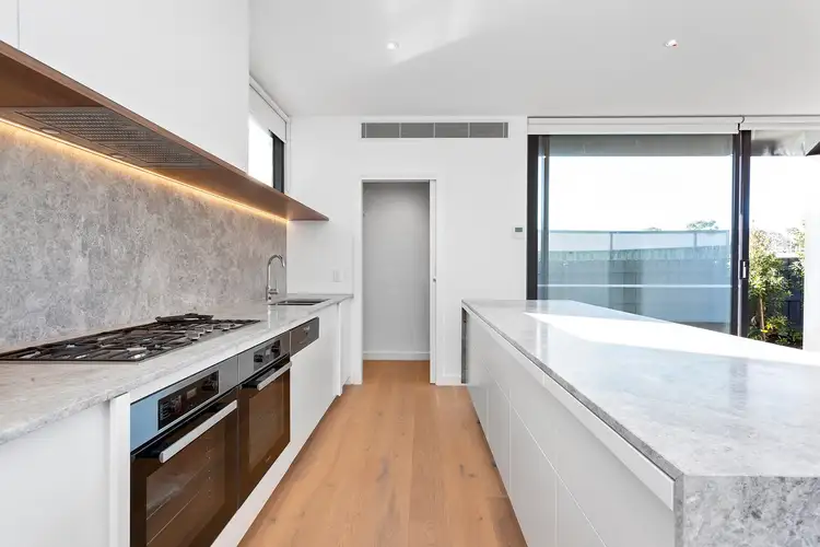 Fourth view of Homely townhouse listing, 18/37 Robinson Road, Hawthorn VIC 3122