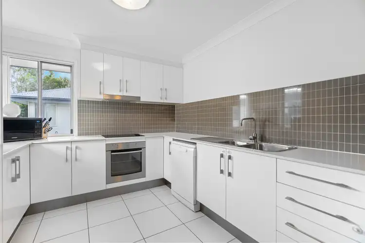 Third view of Homely unit listing, 4/180-182 Thorneside Road, Thorneside QLD 4158