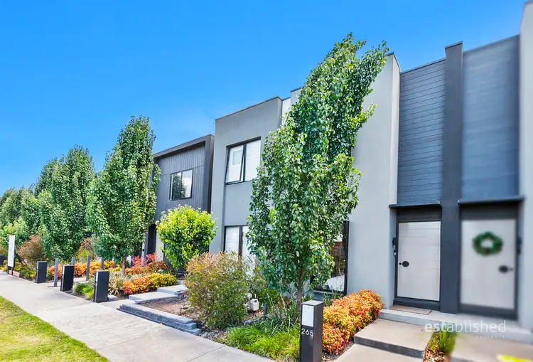 265 Waterhaven Boulevard, Point Cook VIC 3030