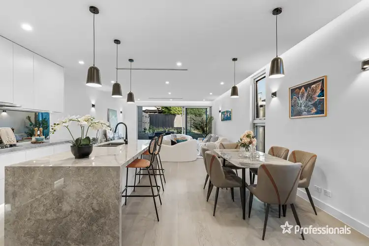 2B Malcolm Street, Mckinnon VIC 3204