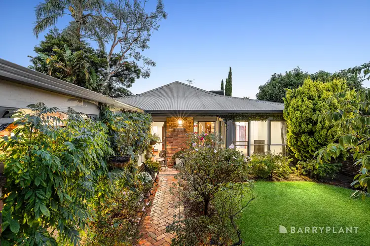 22 Jacks Avenue, Dingley Village VIC 3172