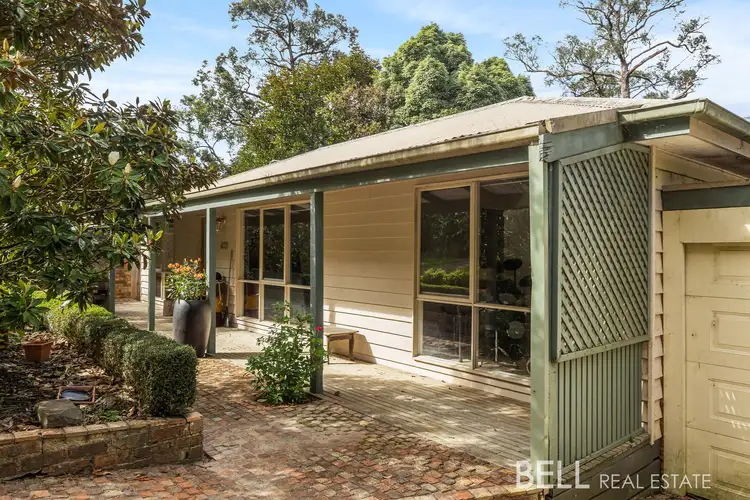 27 First Avenue, Cockatoo VIC 3781