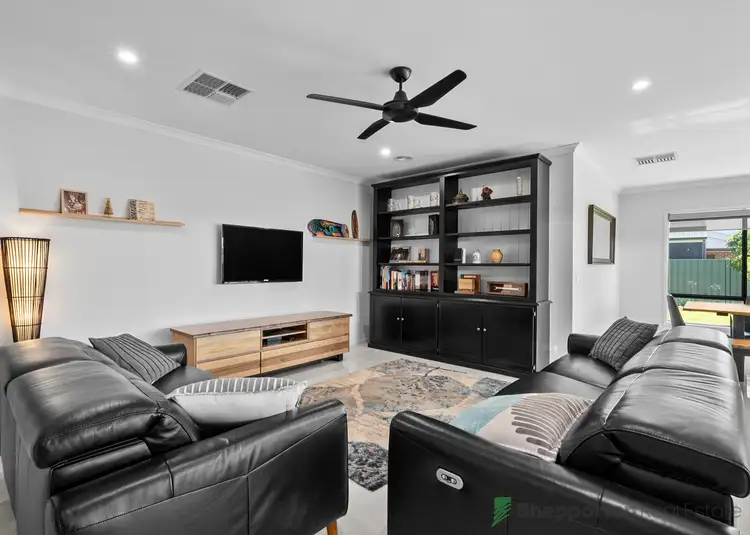 Fifth view of Homely house listing, 6 Cockatoo Crescent, Kialla VIC 3631