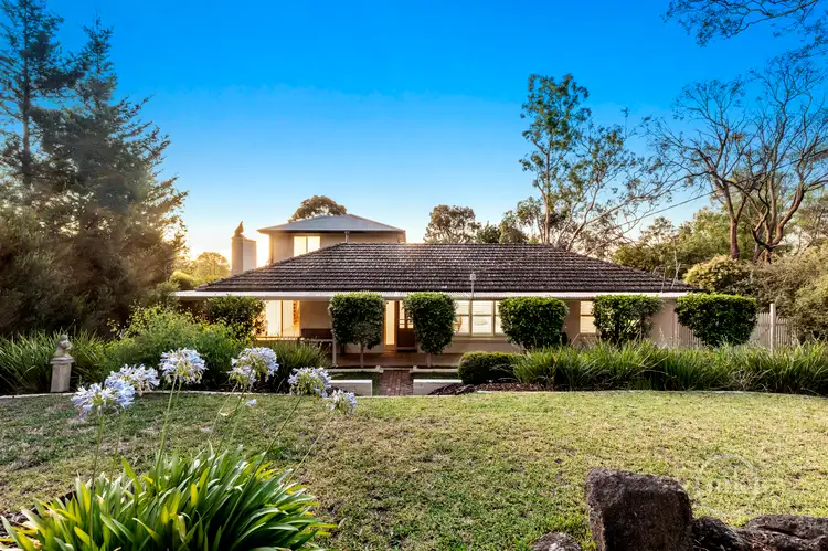 13 View Hill Crescent