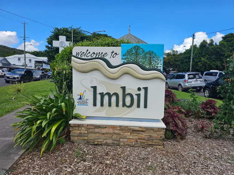 17 Elizabeth Street, Imbil QLD 4570