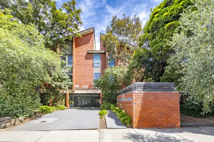 205-207 Maribyrnong Road