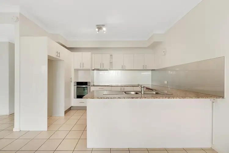 Fourth view of Homely townhouse listing, 2/46 Ellerslie Crescent, Taringa QLD 4068