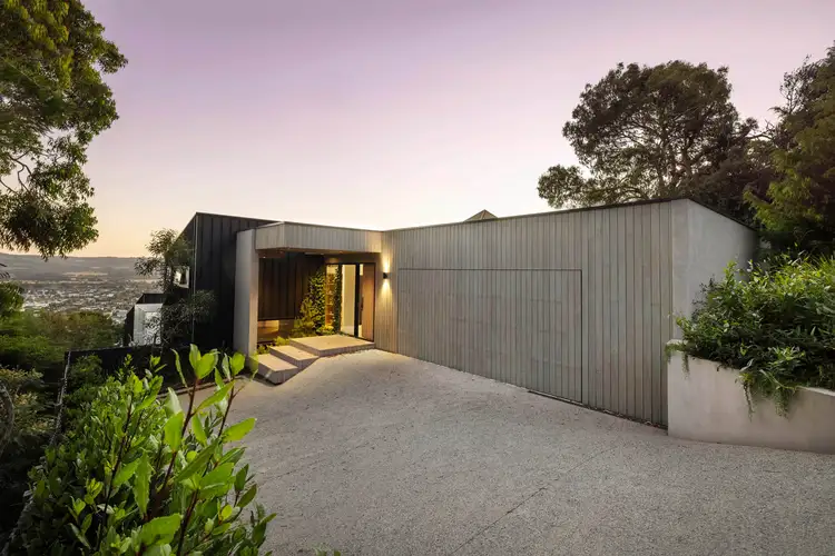 86 Ellerina Road, Mount Martha VIC 3934