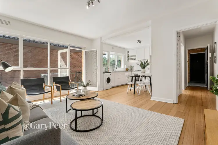 2/22 Avoca Avenue, Elwood VIC 3184