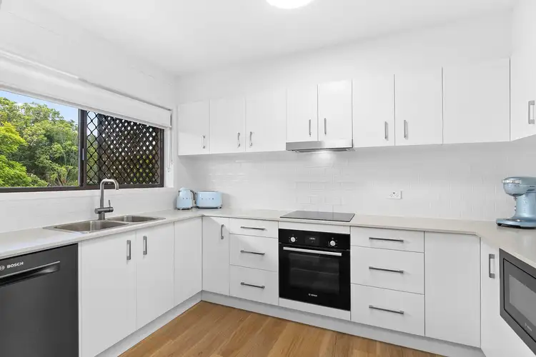 Fifth view of Homely unit listing, 2/10 Lucinda Street, Taringa QLD 4068