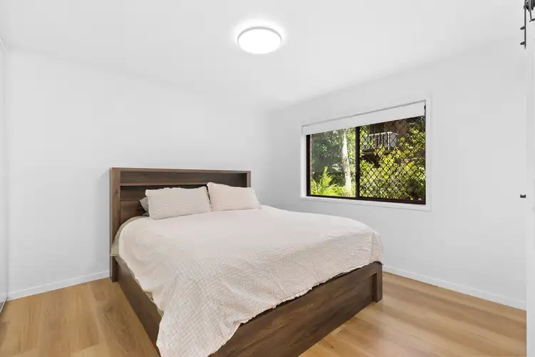 Sixth view of Homely unit listing, 2/10 Lucinda Street, Taringa QLD 4068