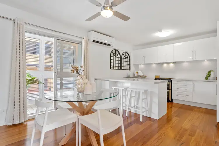 3/6 Grove Street, Toowong QLD 4066