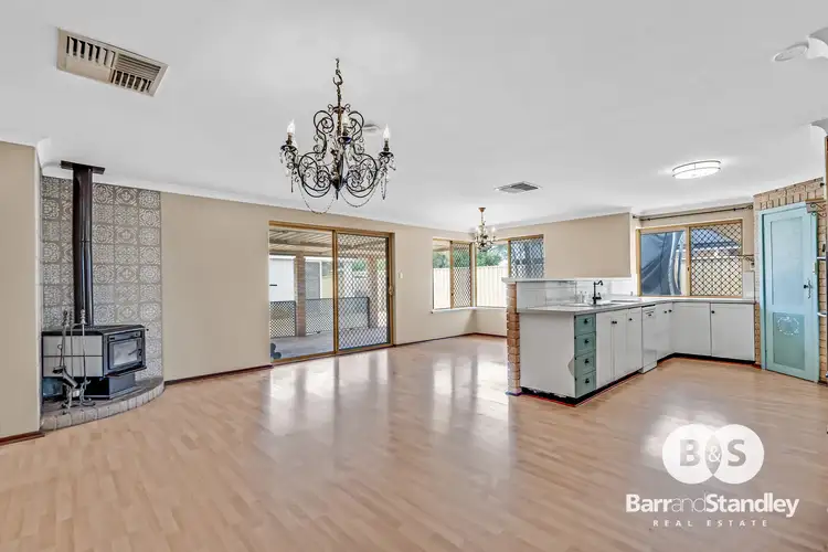 Fifth view of Homely house listing, 1 Young Close, Carey Park WA 6230