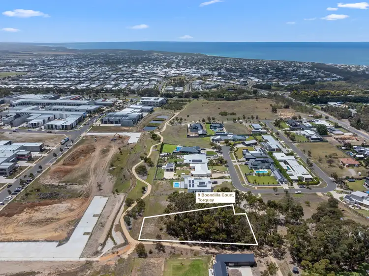 9 and 10 Boondilla Court, Torquay VIC 3228