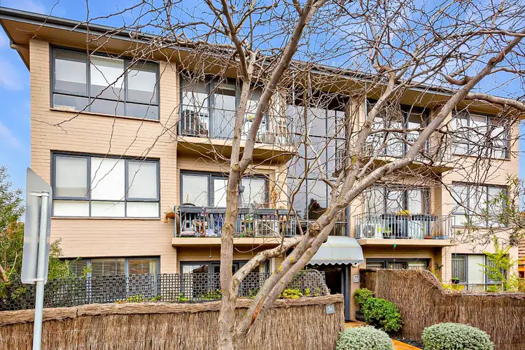 1a Irving Avenue