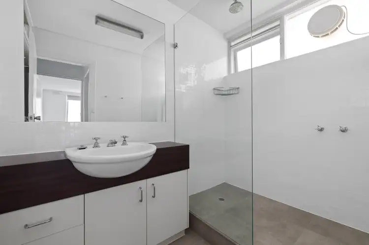 Fifth view of Homely apartment listing, 3/11 Wrexham Road, Windsor VIC 3181