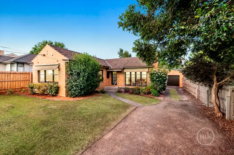 17 Crellin Crescent, Watsonia VIC 3087