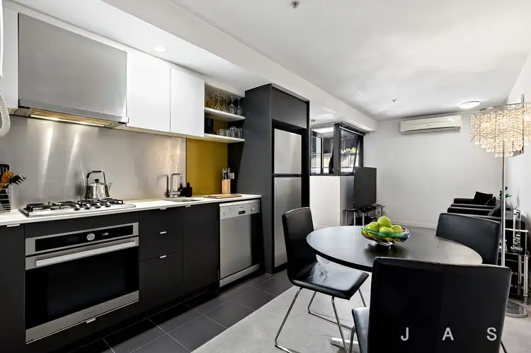 809/240 Barkly Street, Footscray VIC 3011