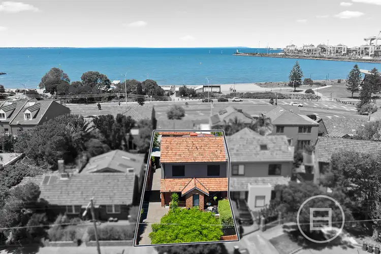 10 Sandridge Avenue, Port Melbourne VIC 3207