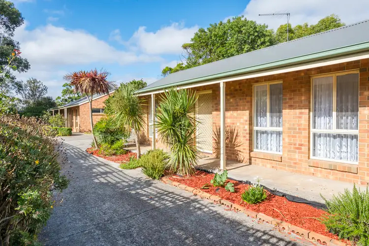 4/71 Barry Street, Romsey VIC 3434