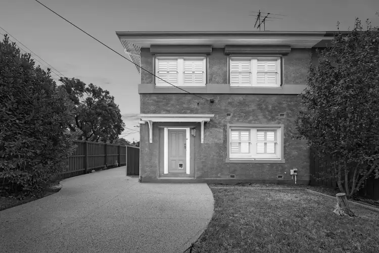 24 Page Avenue, Port Melbourne VIC 3207