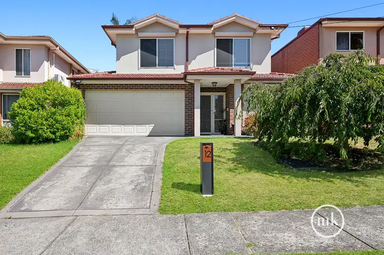 12 Warwick Road