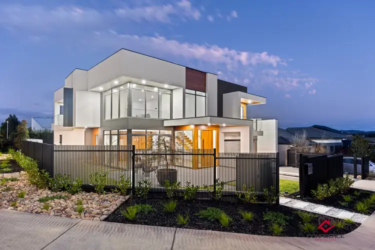 1 Janine Haines Terrace, Coombs ACT 2611