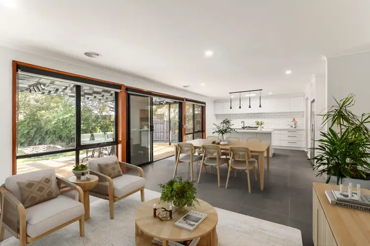 11 Grebe Court, Carrum Downs VIC 3201