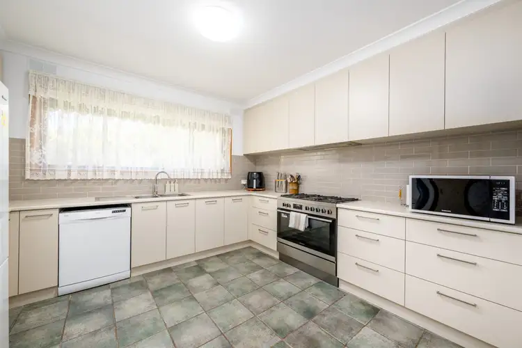 Third view of Homely house listing, 5 Erwen Court, Shepparton VIC 3630