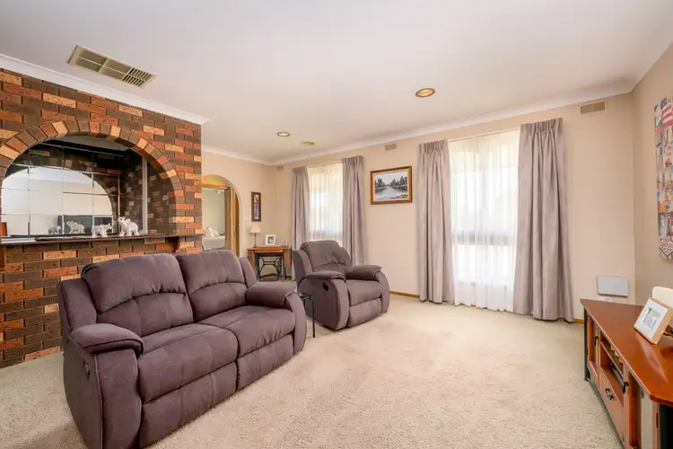Fifth view of Homely house listing, 5 Erwen Court, Shepparton VIC 3630