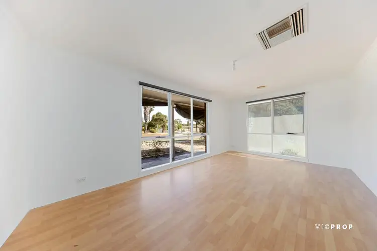 Fourth view of Homely house listing, 3 Langdon Crescent, Craigieburn VIC 3064