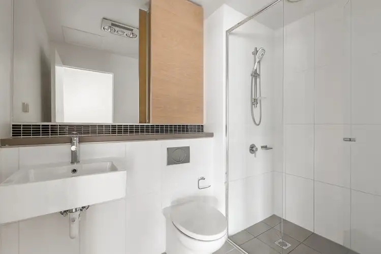 Fifth view of Homely apartment listing, 212/135 Inkerman Street, St Kilda VIC 3182