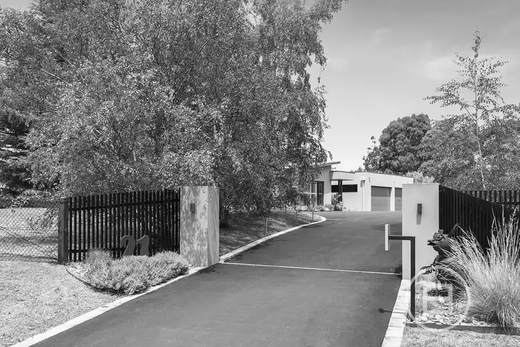 21 Crofters Hill Way, Somerville VIC 3912
