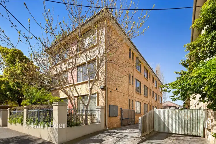 17A Burnett Street