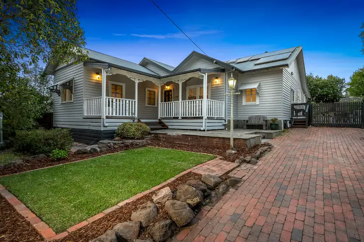 77 Hamilton Street, Gisborne VIC 3437