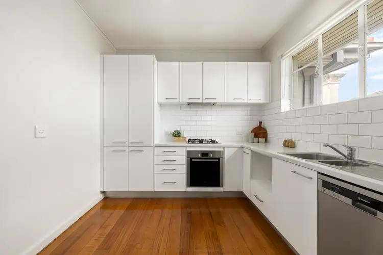 Fifth view of Homely apartment listing, 17/129 Kambrook Road, Caulfield North VIC 3161
