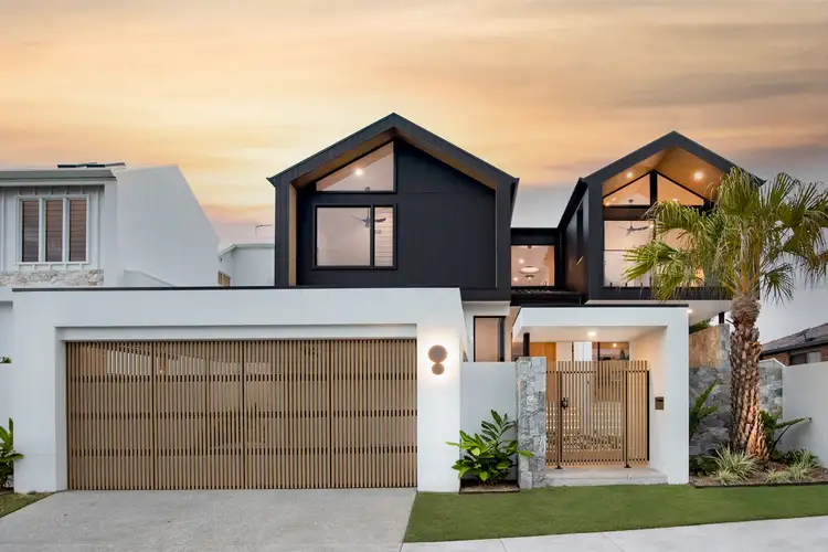 30 Mountain View Avenue, Burleigh Waters QLD 4220