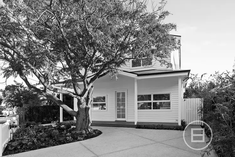 6 Ti-Tree Grove, Parkdale VIC 3195