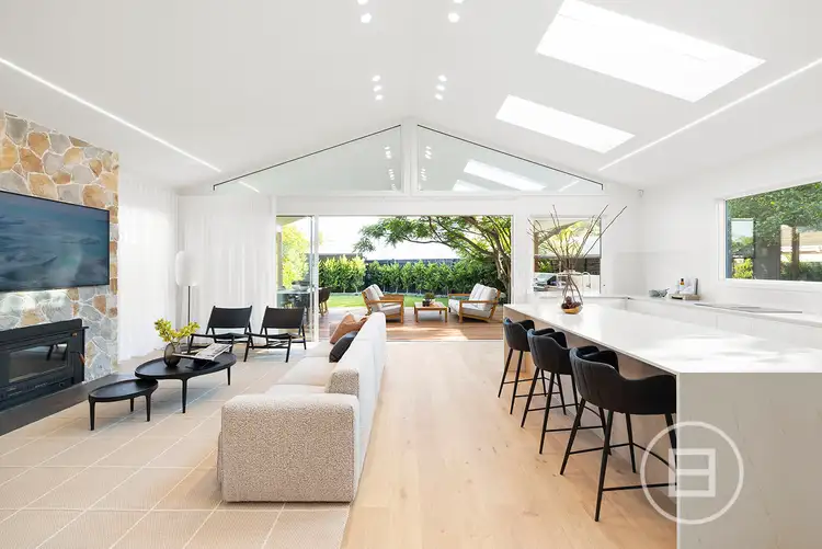 Second view of Homely house listing, 6 Ti-Tree Grove, Parkdale VIC 3195