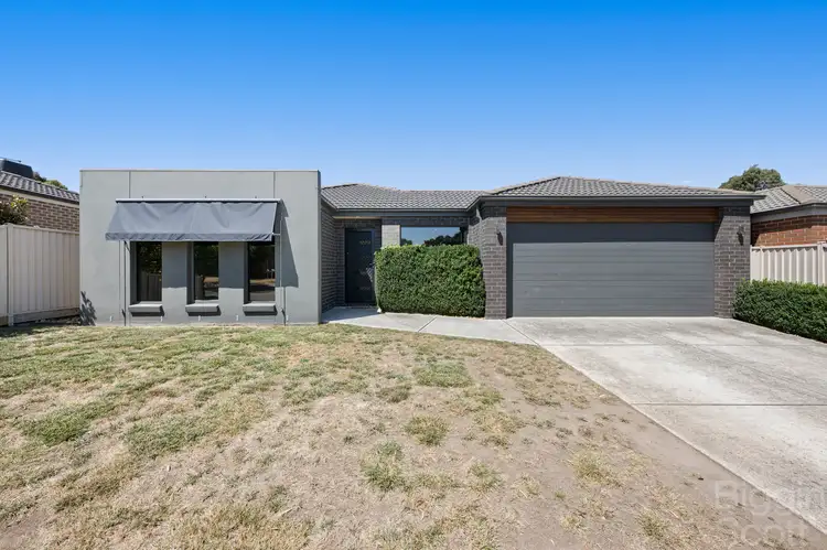 2 Namron Court, Miners Rest VIC 3352